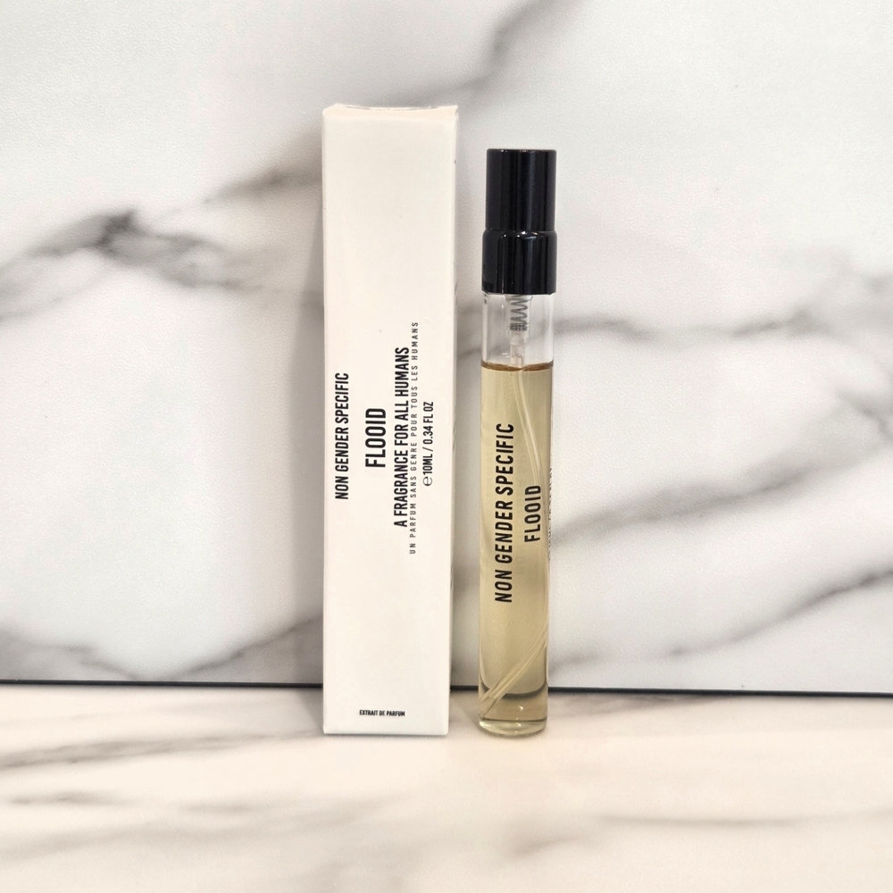 Non Gender Specific Flooid Extrait De Parfum 10ml NEW IN BOX Retail $35